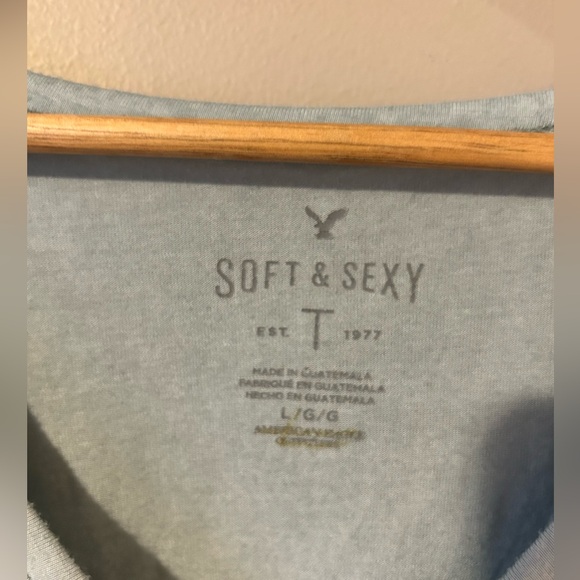 AE soft & sexy v-neck cinched top - Picture 3 of 3